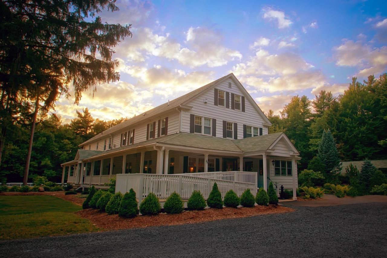 Mountaintop Lodge At Lake Naomi Pocono Pines Exterior photo